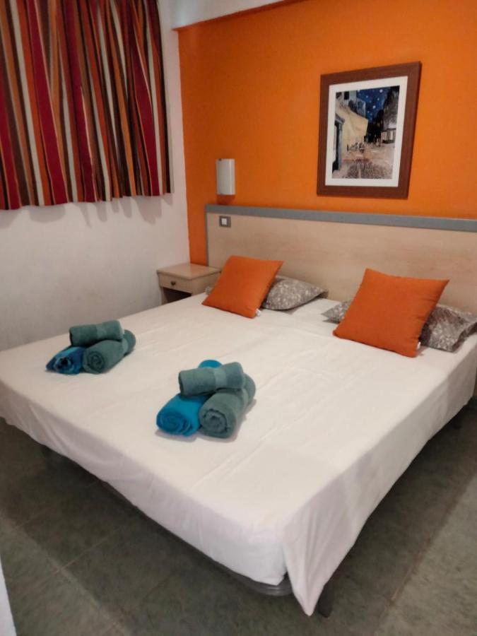 La Puesta Del Sol Apartment San Bartolomé Luaran gambar